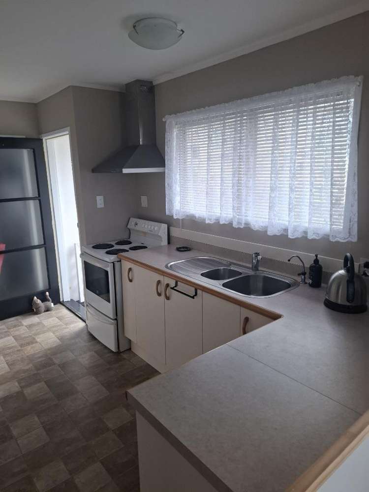 12 Manuka Street 1136_1