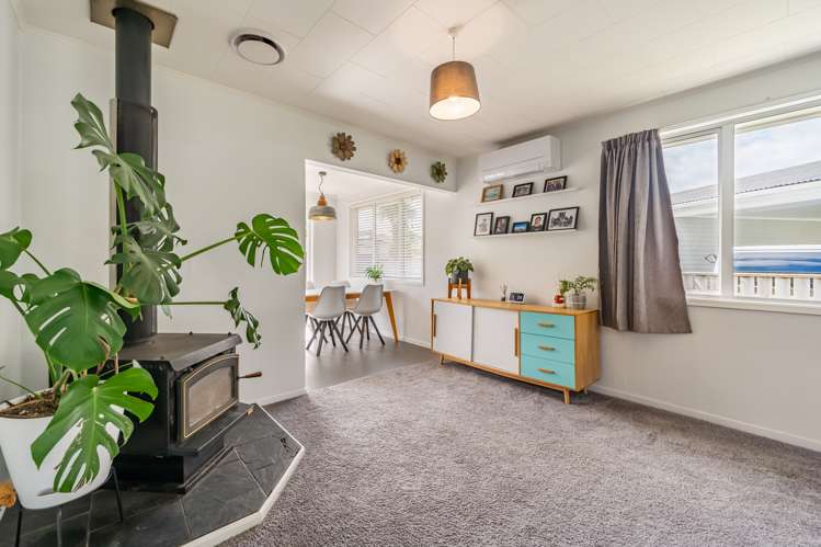 37 California Drive Totara Park_5