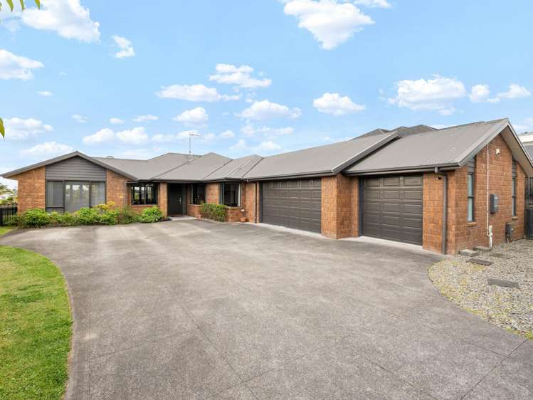 57 Somerton Drive Huntington_21