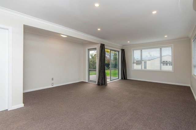 8 Heriott Close Burwood_3