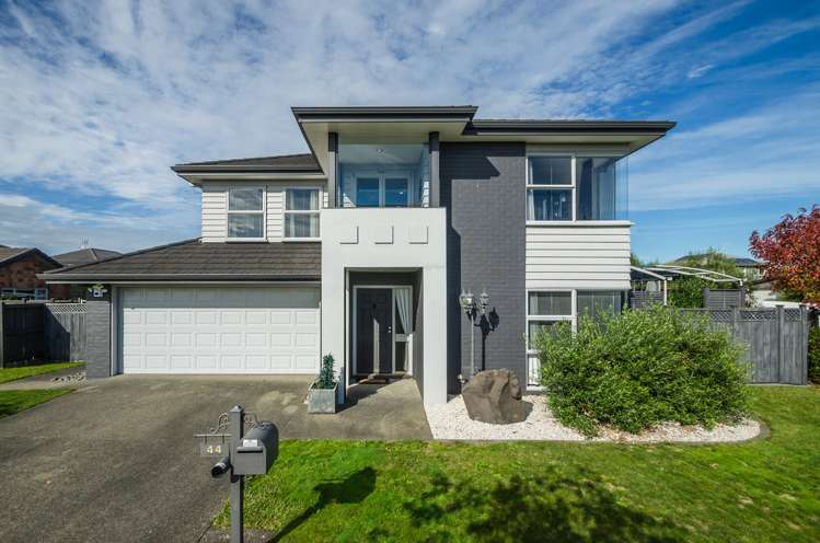 44 Aberdeen Crescent Wattle Downs_1