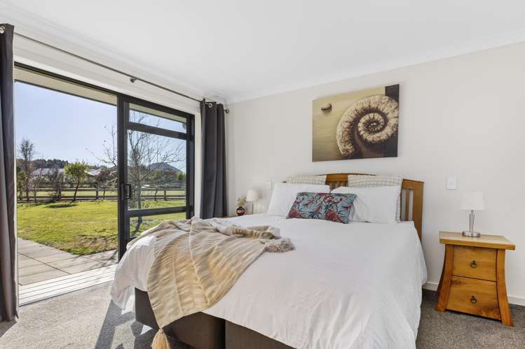 3 Karaka Place Kinloch_14