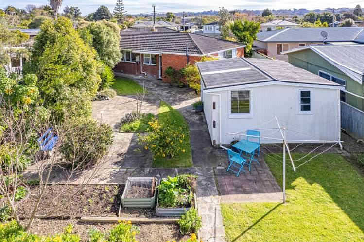 8 Raine Street Whanganui East_17