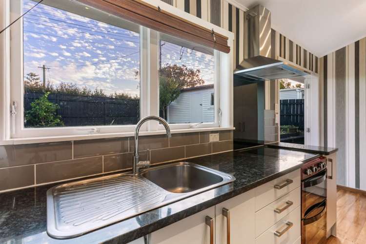 111 Carlisle Road Torbay_47