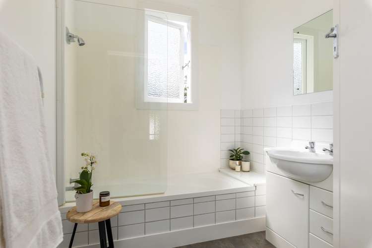 7 Woodward Road Mount Albert_11
