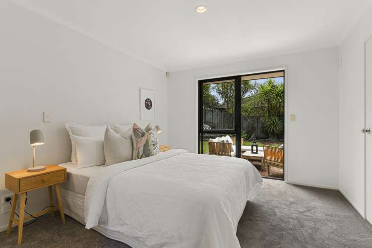 6 George Deane Place Greenhithe_11