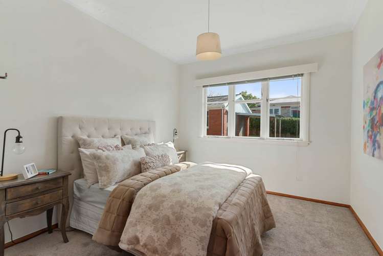 299 Upper Queen Street Pukekohe_11