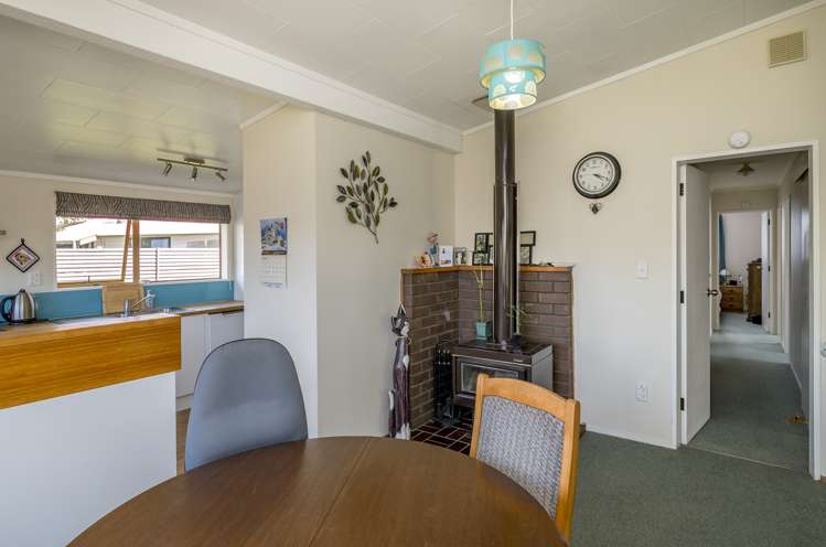 8 O'Rourke Place Otaki Beach_16
