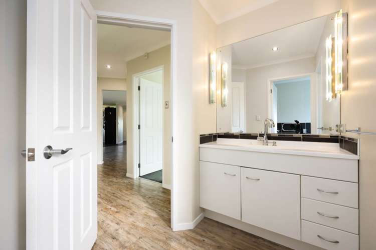 55 Kensington Terrace Gulf Harbour_24