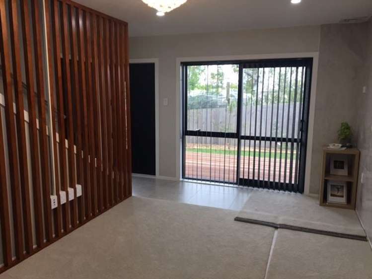 62 Woodglen Road Glen Eden_4