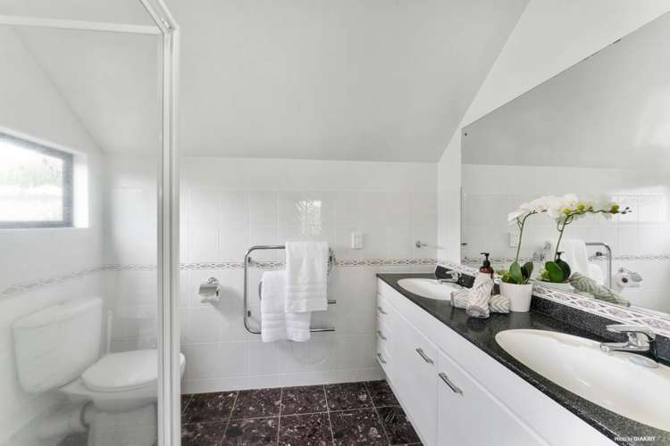 321 Hill Road The Gardens_9