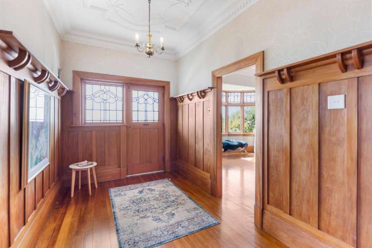 50 Easther Crescent Kew_6