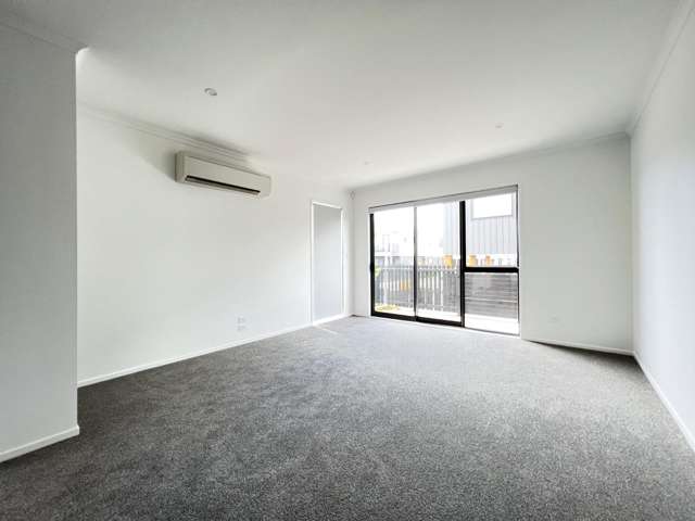 64 Nugget Ave Hobsonville_4
