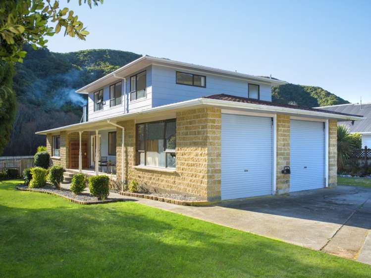 16 The Anchorage Waikawa_22