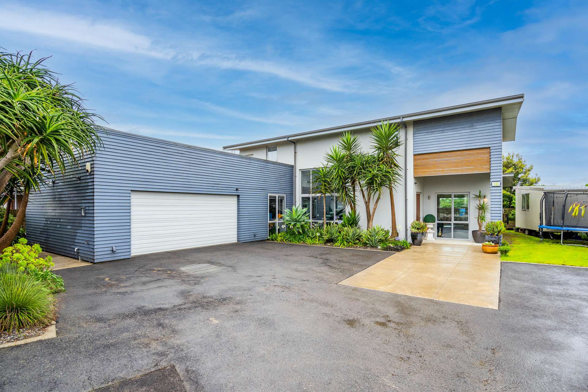 18 Olliver Grove Waikanae Beach_0