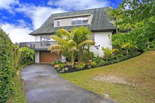 Beautiful 4 Bedrooms Home in Chatswood!