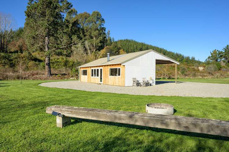 542 Tadmor-Glenhope Road_0