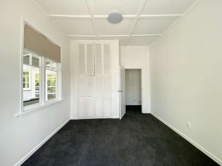 13 Captain Scott Road Glen Eden_6