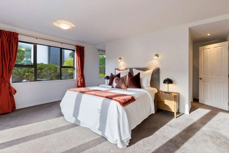 660 Peninsula Road Kelvin Heights_11