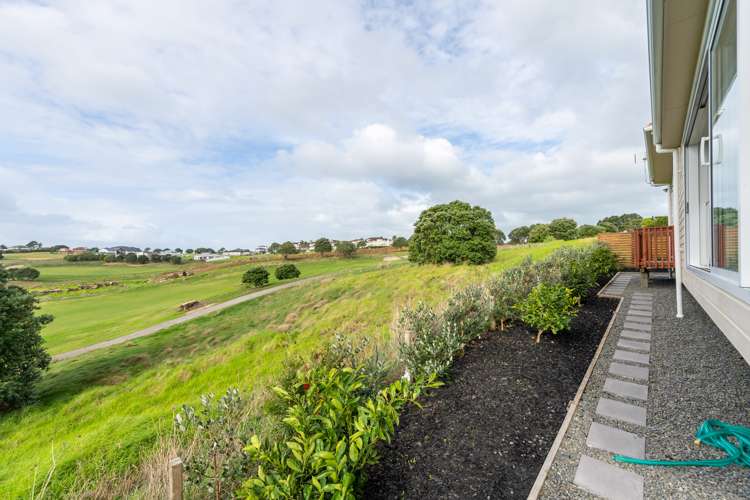 49 Discovery Drive Gulf Harbour_11