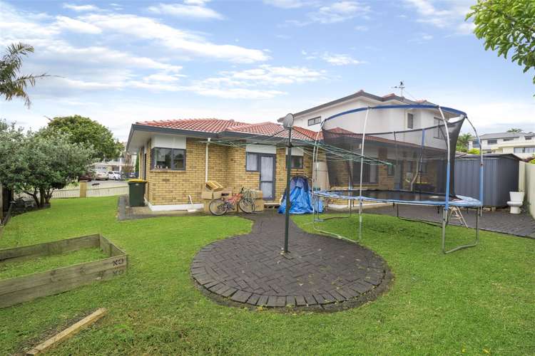 1 Bougainvillaea Terrace Goodwood Heights_32