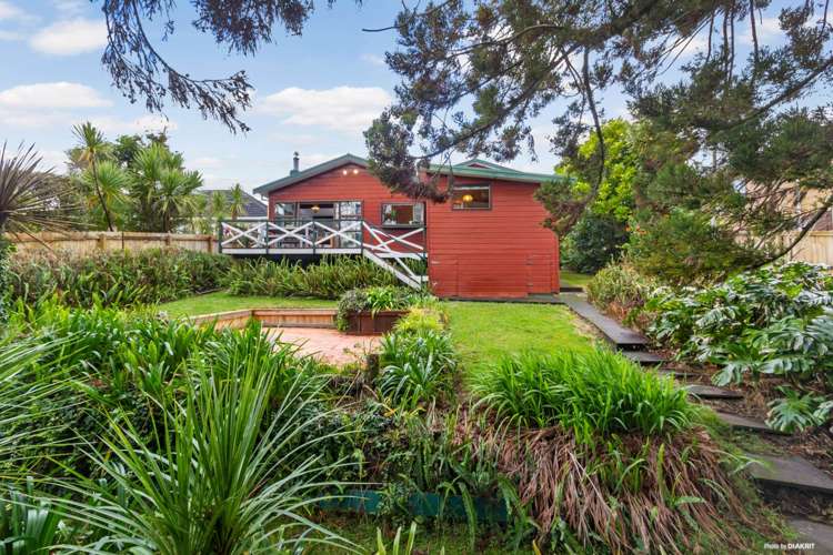 44 Fairmount Road Titirangi_13