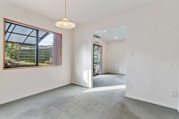 2/6 Eugenia Rise Totara Heights_28