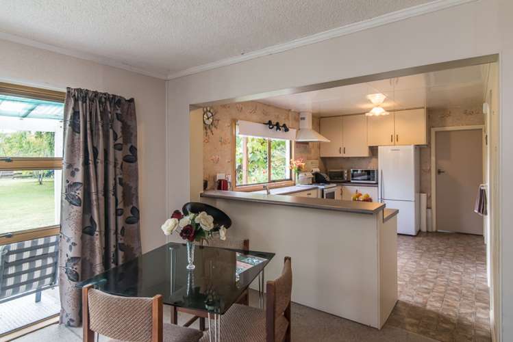 15 Knights Grove Otaki_8