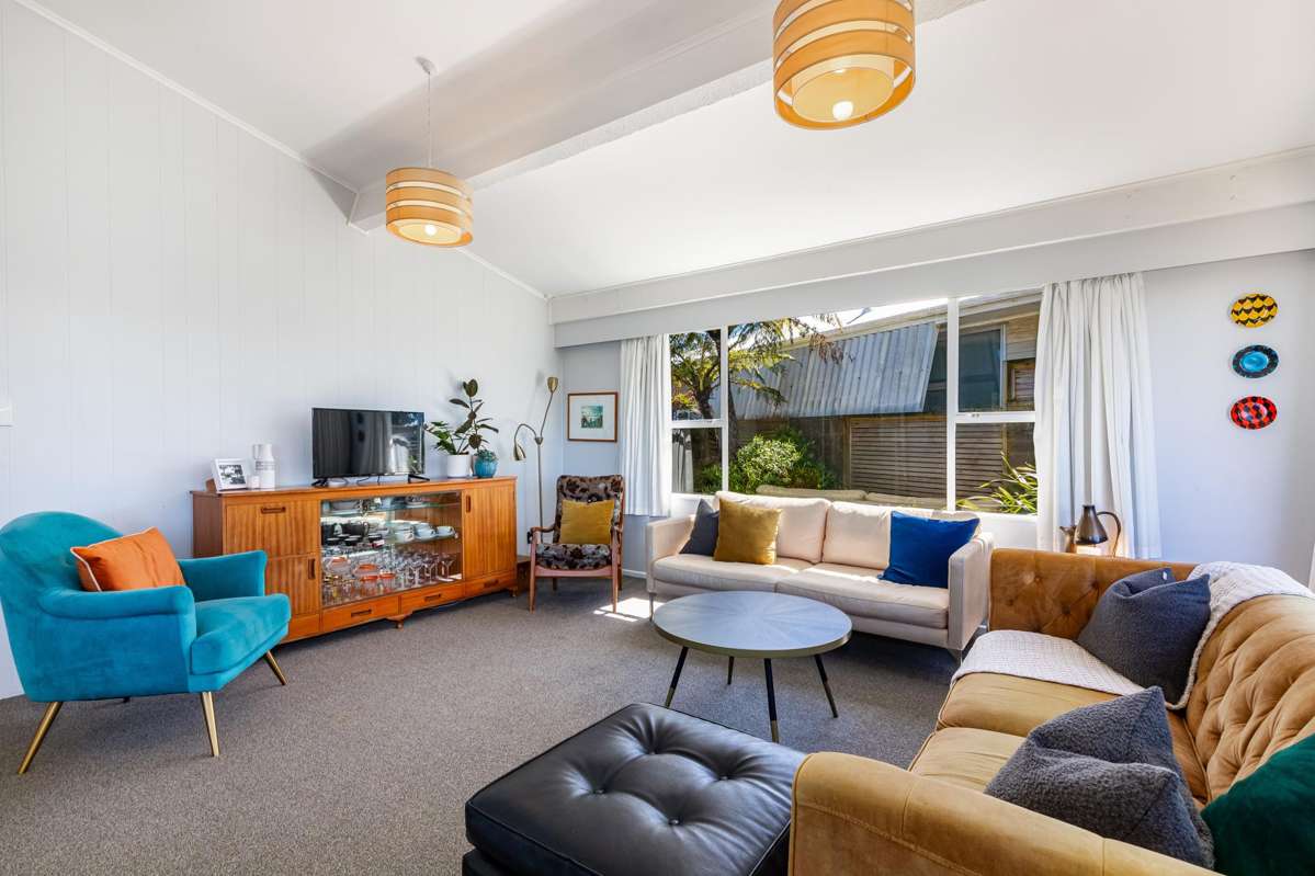 19 Rossport Street_4