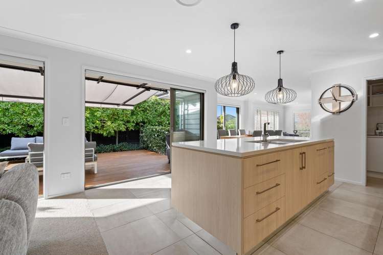 5 Munford Lane Riverhead_20