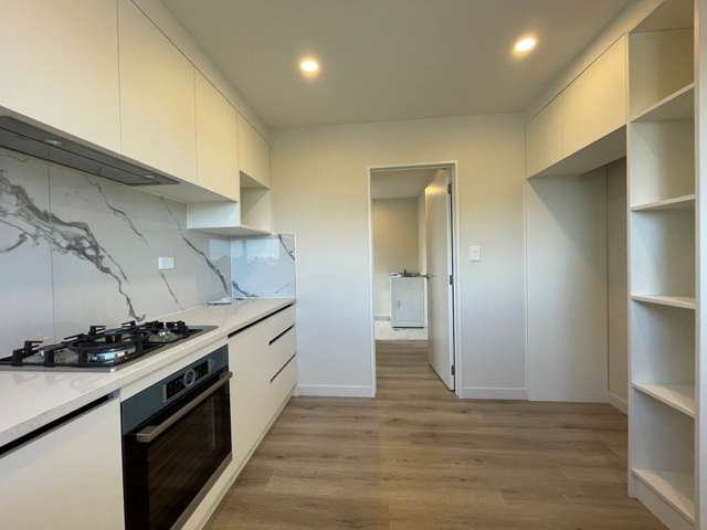 2/11 Morton Avenue Forrest Hill_3