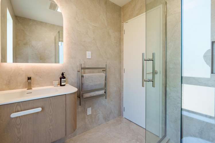 2E Hyde Road Rothesay Bay_24