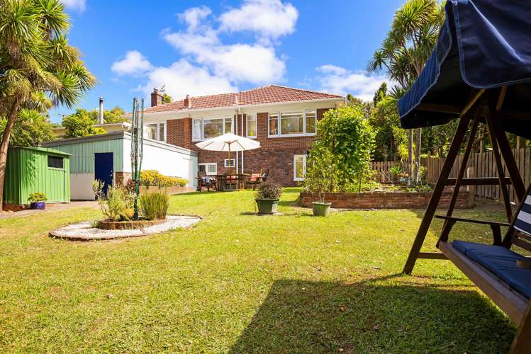 230 Godley Road Titirangi_8