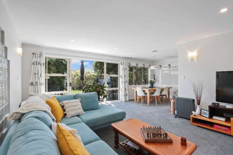 5 Taitua Drive Te Atatu South_13