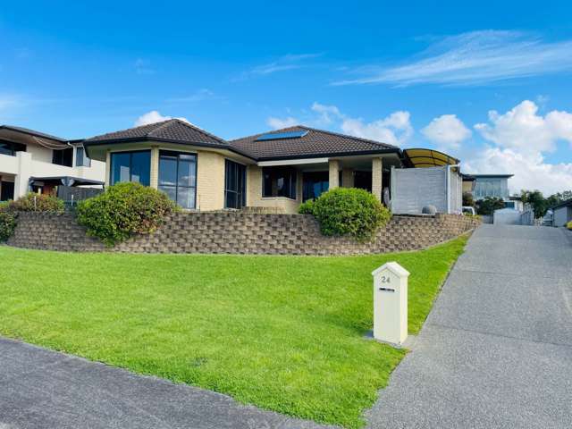 4 BEDROOM - 2 BATHROOM - SINGLE LEVEL - GARAGE