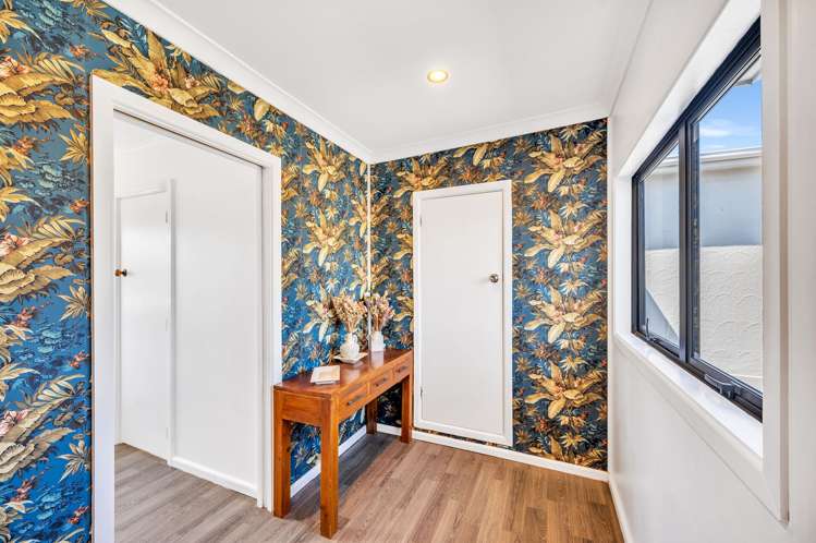 13 Howard Road Taradale_7