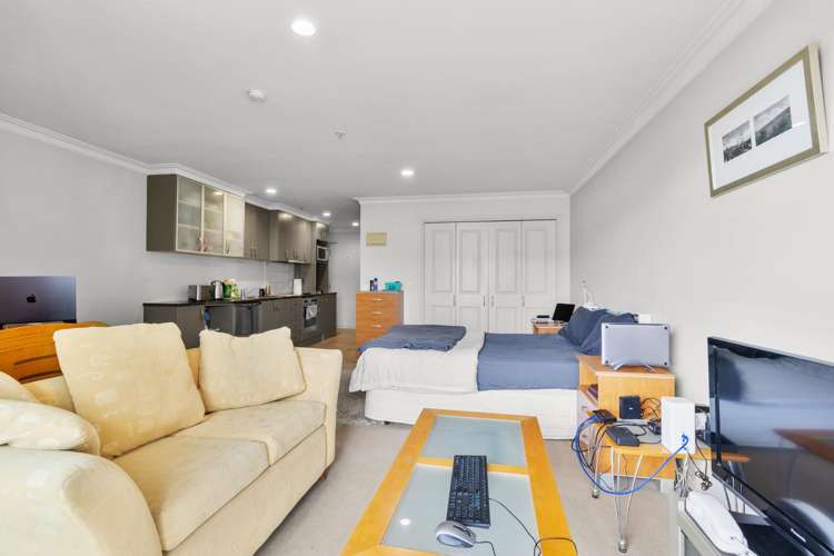 3A/118 Gladstone Road_1