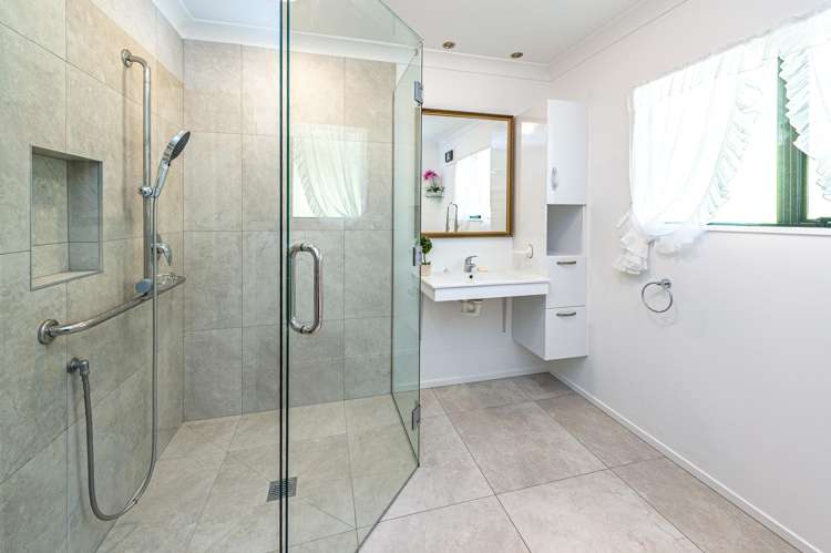 3 Georgetti Road Bastia Hill_15