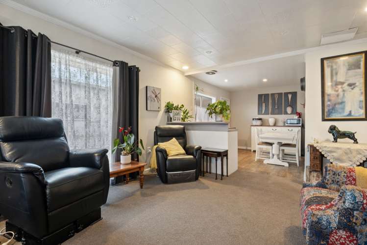 60 Bournemouth Crescent Aranui_8