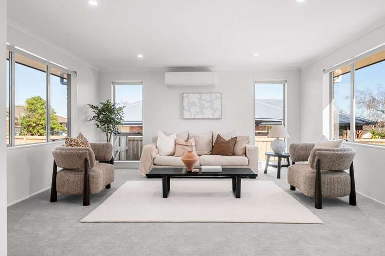 7 Farleigh Close Huntington_1