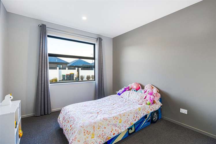 8 Founders Lane Yaldhurst_10