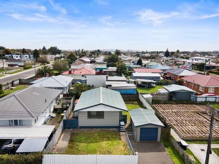 2/3 Pembrook Street Papakura_5