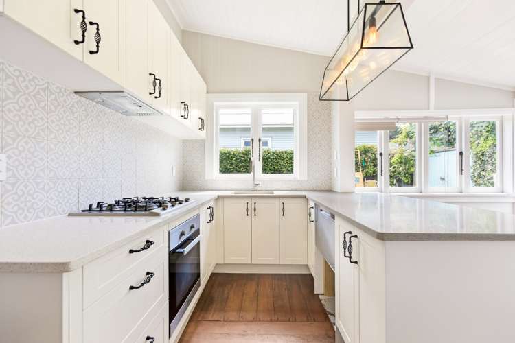 8 Volcanic Street Mount Eden_5