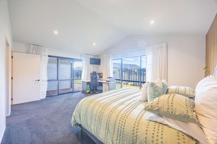 81 Tiritiri Moana Drive Pegasus_16