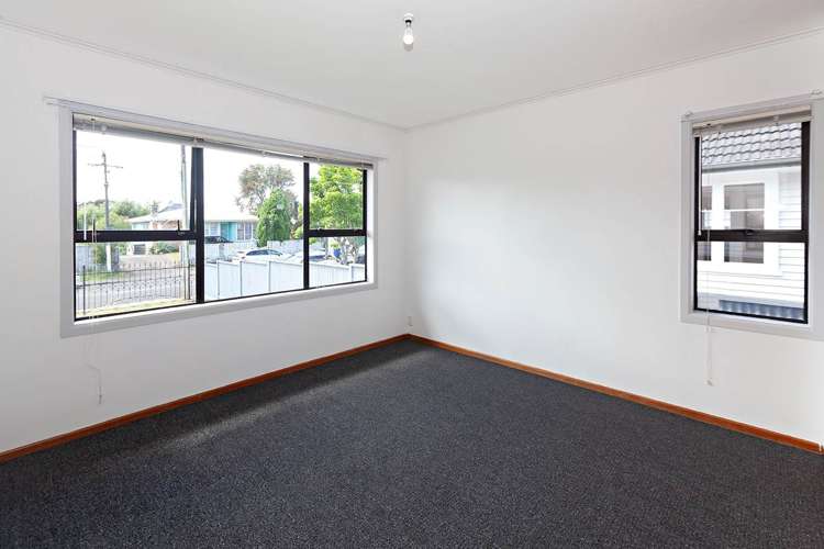 8 Wilsher Crescent Henderson_14