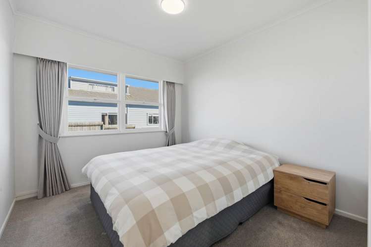 1/68 Bleakhouse Road Bucklands Beach_20