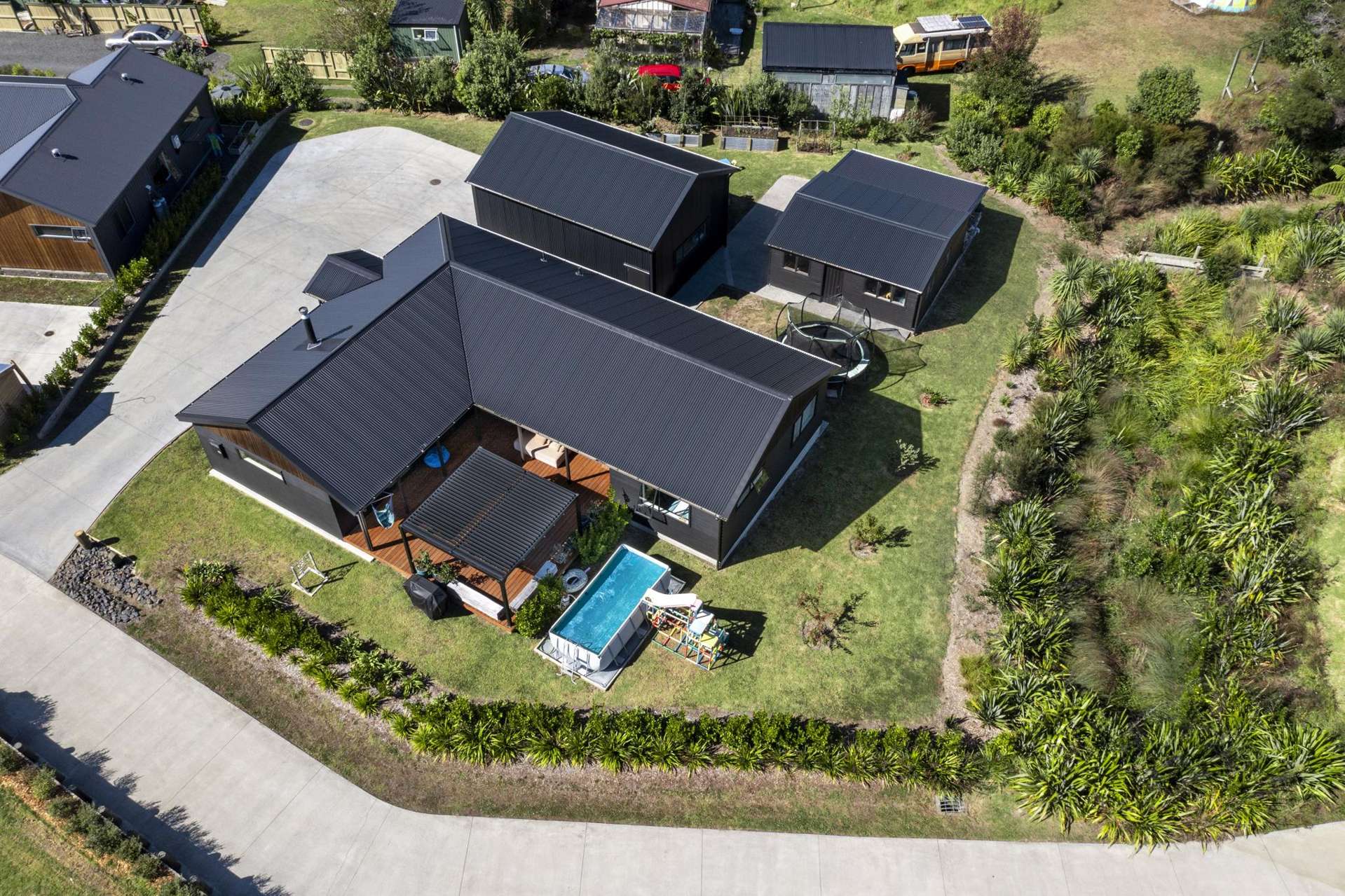 2-19B East Street Raglan_0