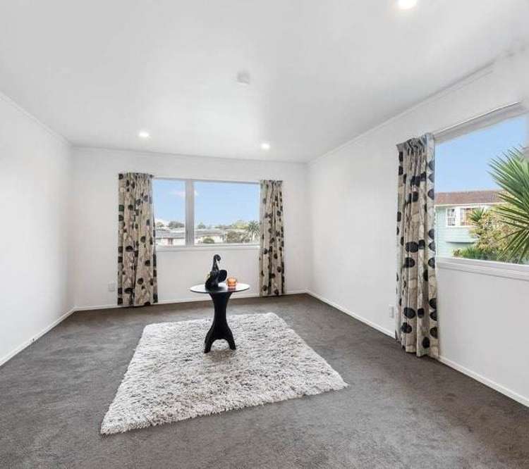 82 Kivell Close Mangere East_3