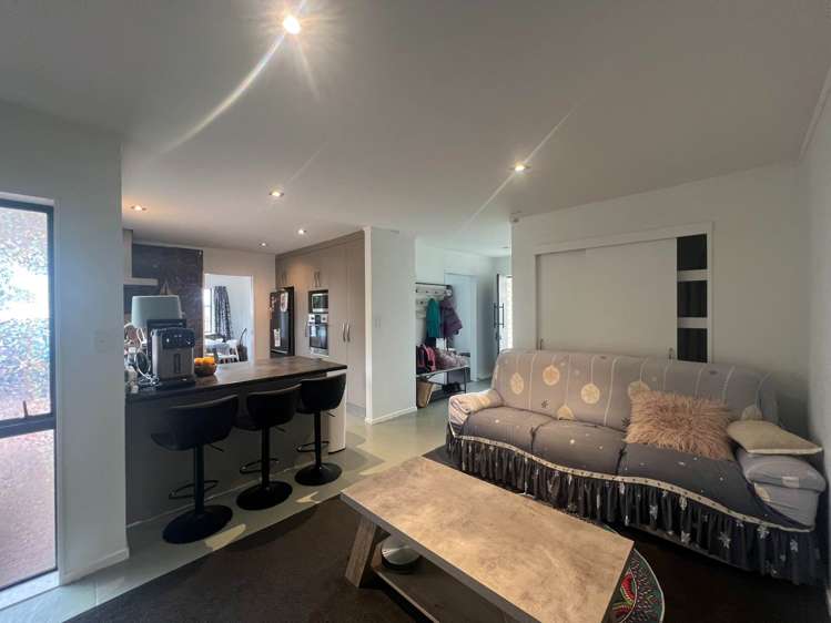 17 Brookesmith Drive Waiuku_3