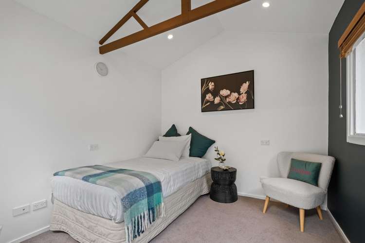 2 Evergreen Place Sunshine Bay_32